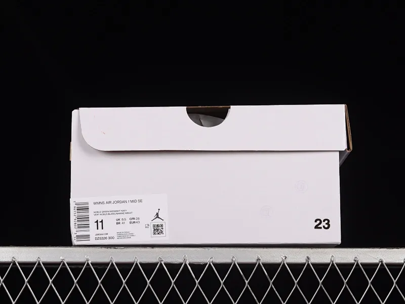 All categories Air Jordan Jordan series basketball shoes Air Jordan 1 Mid G version pure original Air Jordan 1 Mid AJ1 Joe 1 blue and green color matching Zhongbang basketball shoes DZ5326-300